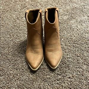 Stylish Tan Ankle Boots for Women